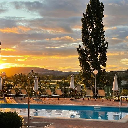 סרטאנו Agriturismo La Sovana מראה חיצוני תמונה