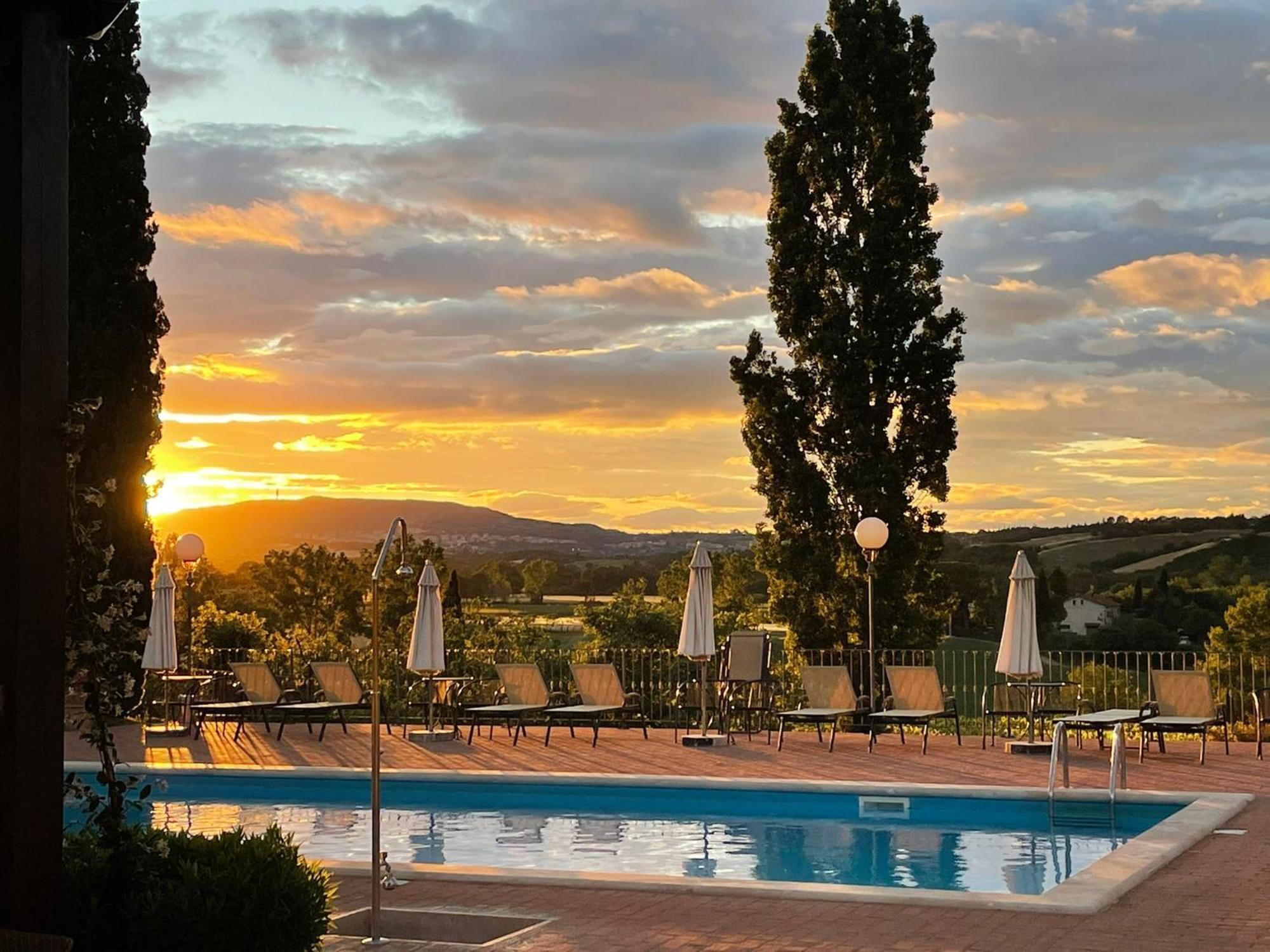 סרטאנו Agriturismo La Sovana מראה חיצוני תמונה