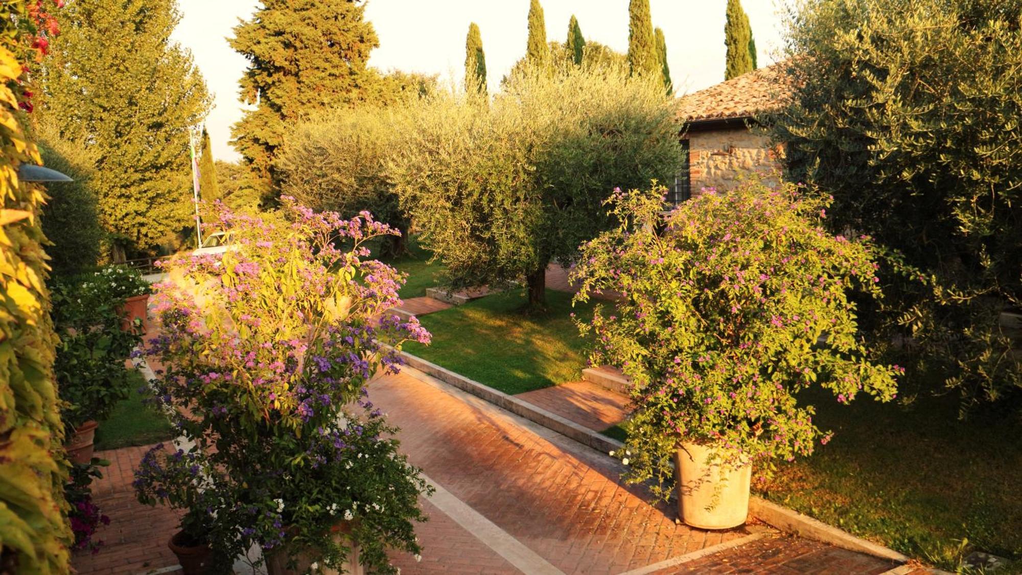 סרטאנו Agriturismo La Sovana מראה חיצוני תמונה